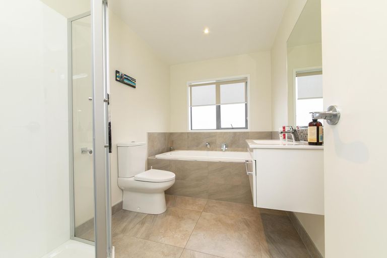 Photo of property in 30 Wautaiti Drive, Riverhead, 0820