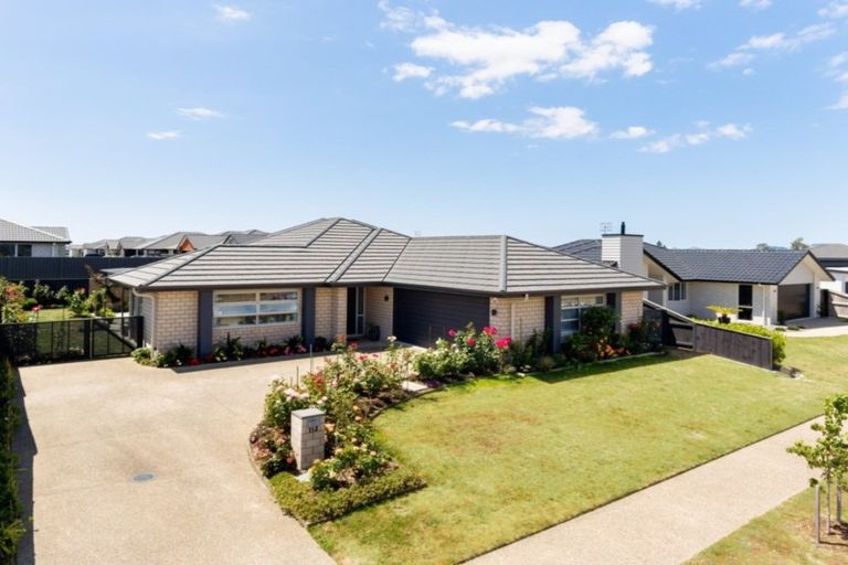 Photo of property in 113 Penetaka Heights, Pyes Pa, Tauranga, 3112