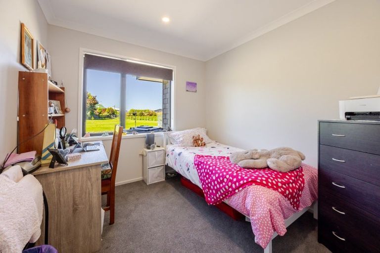 Photo of property in 3 Chamberry Drive, Waipukurau, 4282