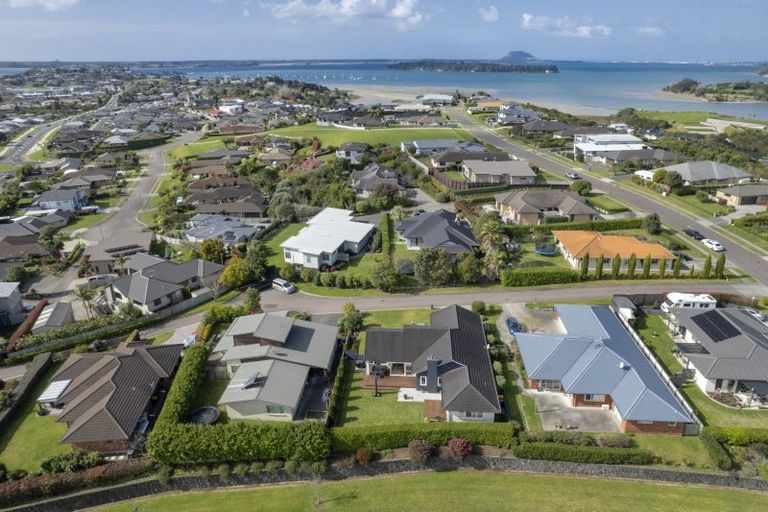 Photo of property in 5 Holyoake Terrace, Omokoroa, 3114