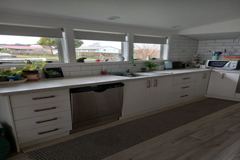 Photo of property in 21 Silverton Road, Waihi, 3610