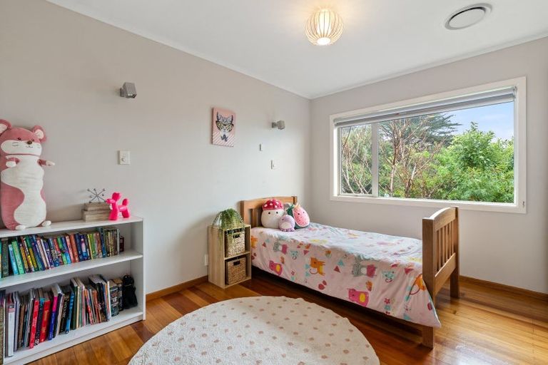 Photo of property in 51 Winston Street, Crofton Downs, Wellington, 6035