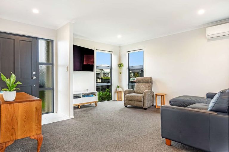 Photo of property in 77 Union Drive, Papamoa, 3118