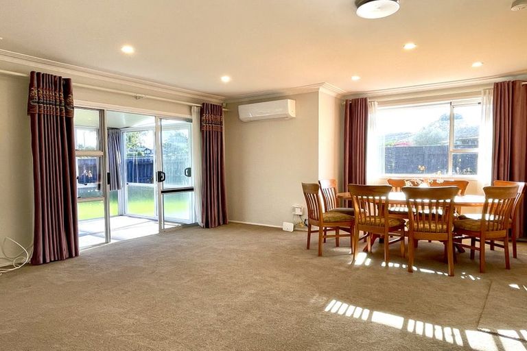 Photo of property in 1/1 Tina Place, Sunnyhills, Auckland, 2010