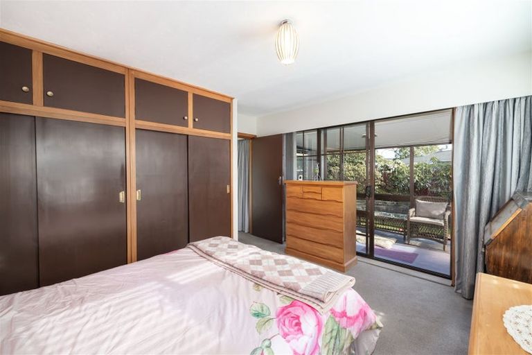 Photo of property in 17 Dellow Place, Spreydon, Christchurch, 8024