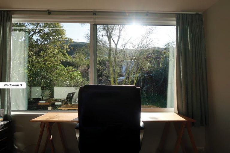 Photo of property in 25a Bayview Place, Cass Bay, Lyttelton, 8082