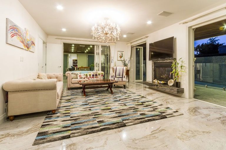 Photo of property in 2 Seacliffe Avenue, Belmont, Auckland, 0622