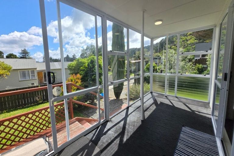 Photo of property in 470e Stokes Valley Road, Stokes Valley, Lower Hutt, 5019
