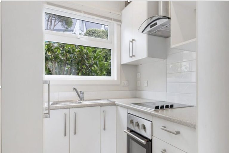 Photo of property in 1/37 Waipa Street, Birkenhead, Auckland, 0626