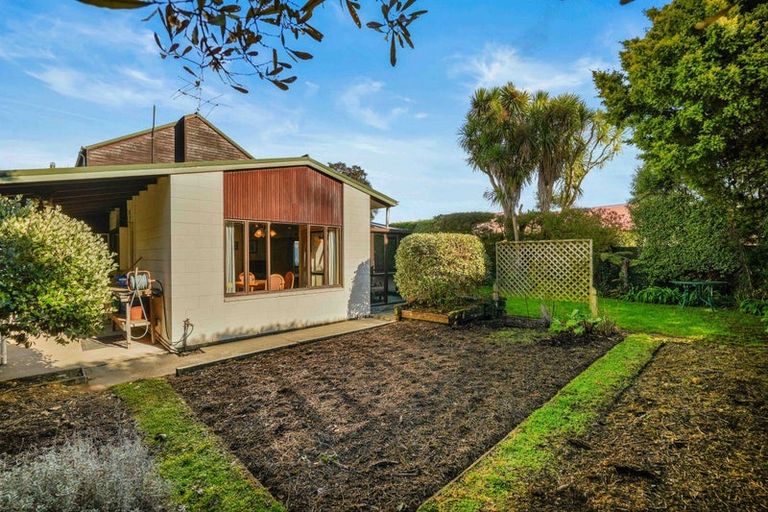 Photo of property in 4 Ferniehurst Street, Somerfield, Christchurch, 8024