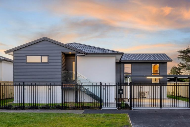 Photo of property in 44 Jellicoe Street, South New Brighton, Christchurch, 8062