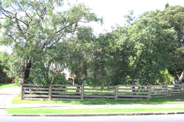 Photo of property in 1/262 Bucklands Beach Road, Bucklands Beach, Auckland, 2012