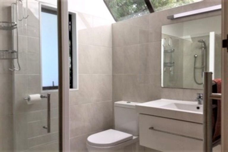 Photo of property in 381 Devonport Road, Tauranga South, Tauranga, 3112