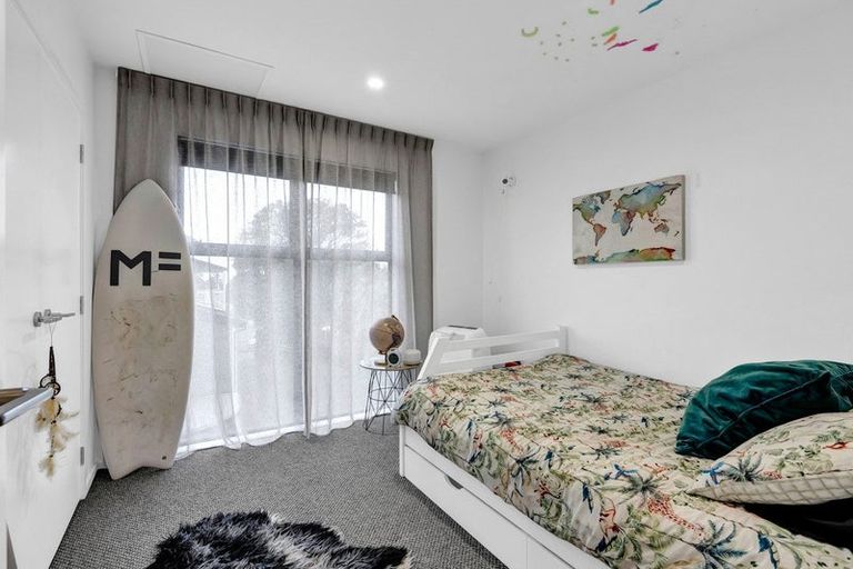 Photo of property in 28a Waiwaka Terrace, Strandon, New Plymouth, 4312