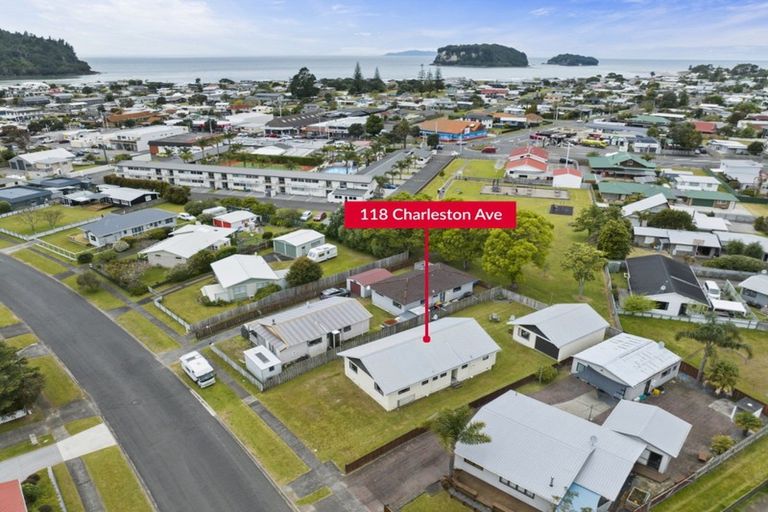 Photo of property in 118 Charleston Avenue, Whangamata, 3620
