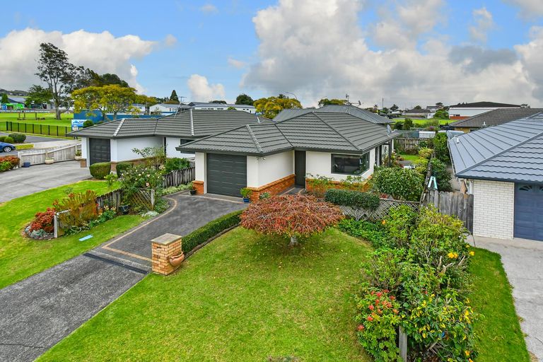 Photo of property in 2a Dan Bryant Place, Pukekohe, 2120