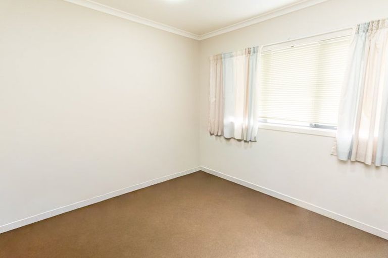 Photo of property in 66 Ohariu Road, Johnsonville, Wellington, 6037