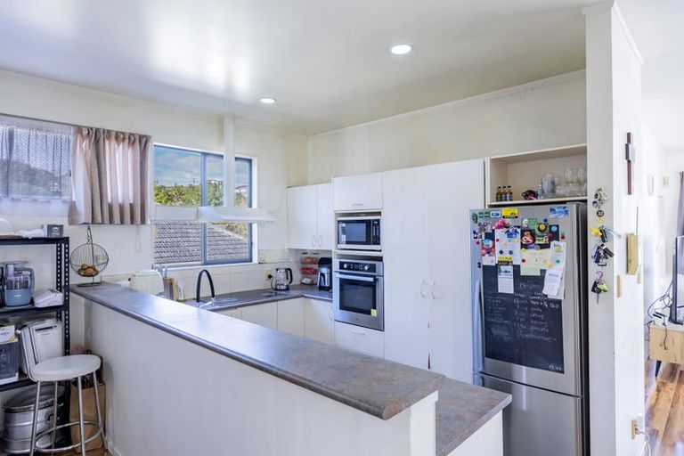 Photo of property in 1/410 Glenfield Road, Glenfield, Auckland, 0629