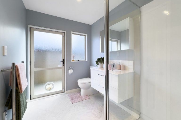 Photo of property in 60 Holmes Road, Manurewa, Auckland, 2102