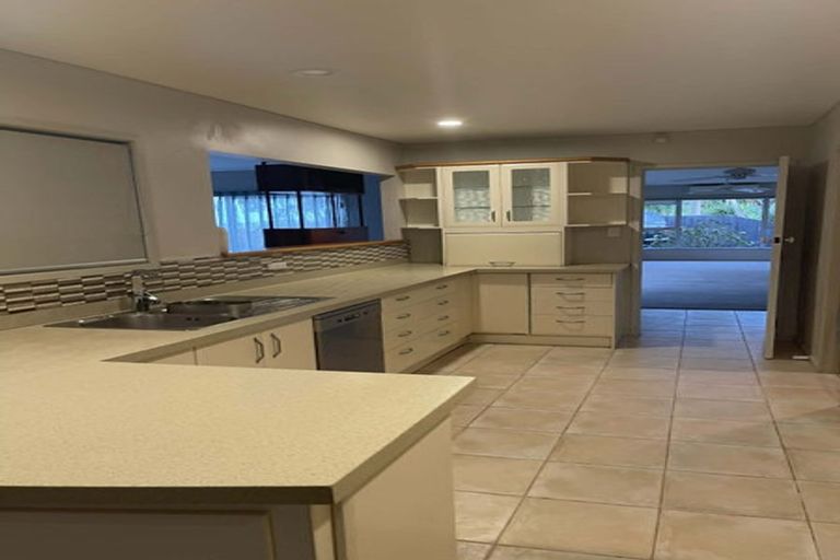 Photo of property in 84 Crows Road, Swanson, Auckland, 0614
