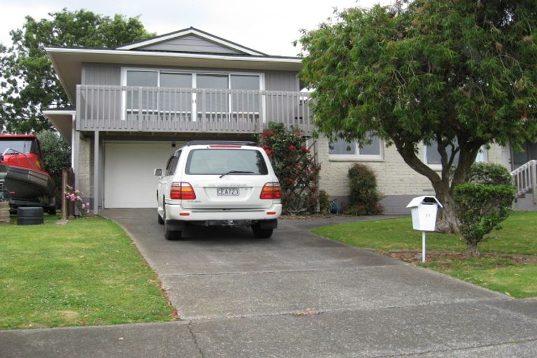 Photo of property in 77 Kiwi Esplanade, Mangere Bridge, Auckland, 2022