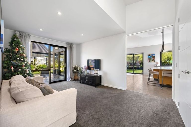 Photo of property in 87a Infinity Drive, Wanaka, 9305