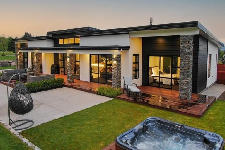 Photo of property in 58 Tirohanga Road, North Taieri, Mosgiel, 9092