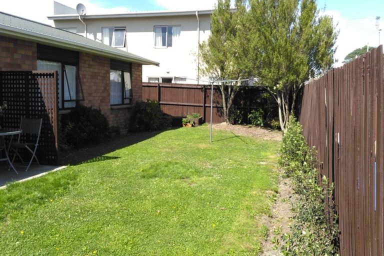 Photo of property in 2/75b Bordesley Street, Phillipstown, Christchurch, 8011