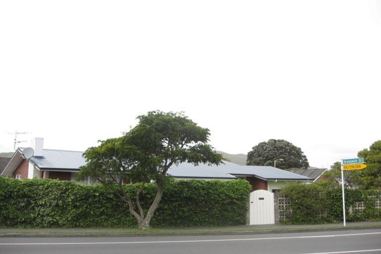 Photo of property in 122 Kings Crescent, Hutt Central, Lower Hutt, 5010