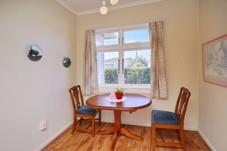 Photo of property in 32 Tower Street, Hornby, Christchurch, 8042
