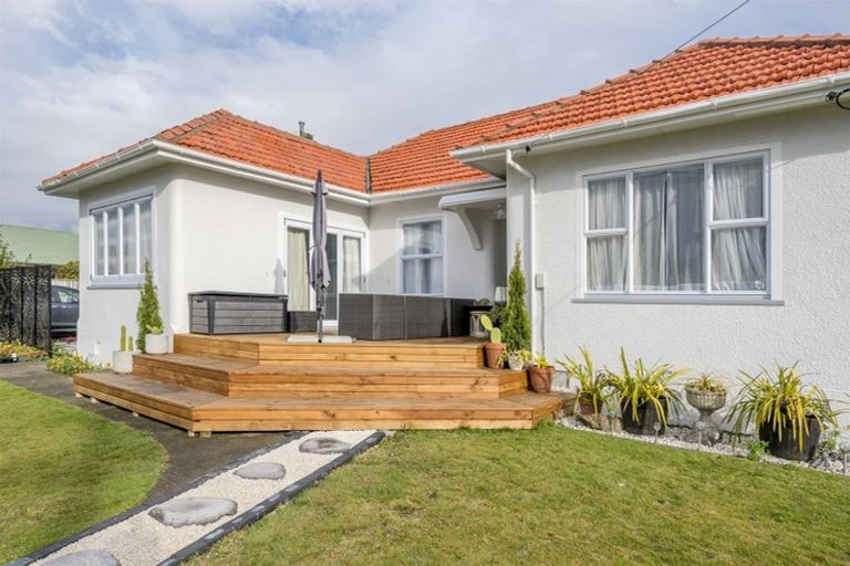 Photo of property in 15 Reeve Street, Levin, 5510