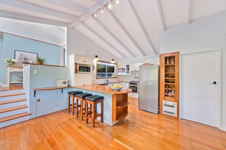 Photo of property in 7 Te Papau Crescent, Diamond Harbour, 8972