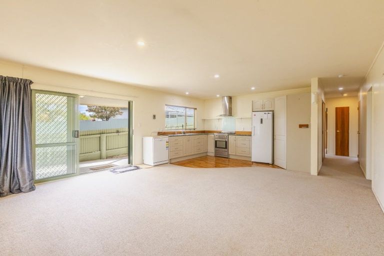 Photo of property in 85a Racecourse Road, Waipukurau, 4200