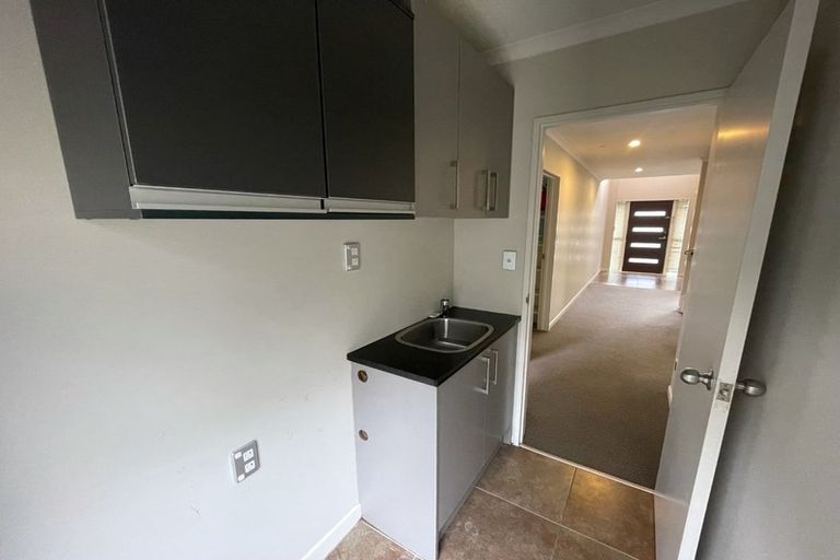 Photo of property in 25 Terrasini Drive, Flat Bush, Auckland, 2019