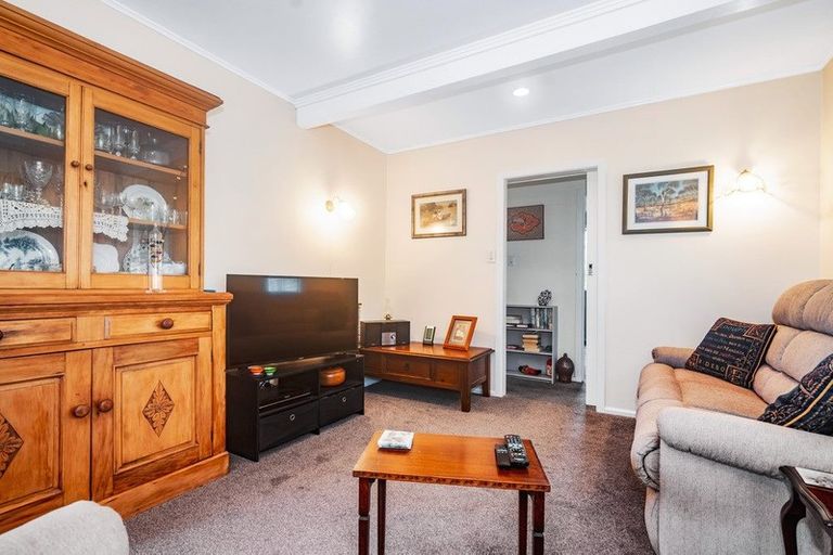 Photo of property in 2a Montgomery Avenue, Onerahi, Whangarei, 0110