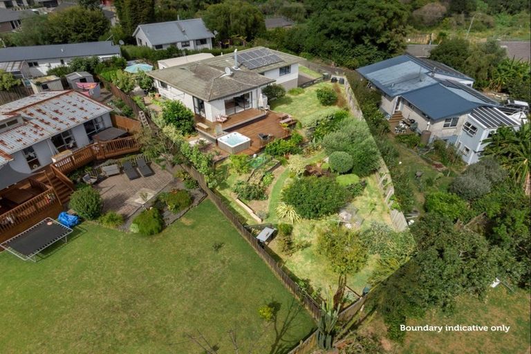 Photo of property in 381 Welcome Bay Road, Welcome Bay, Tauranga, 3112