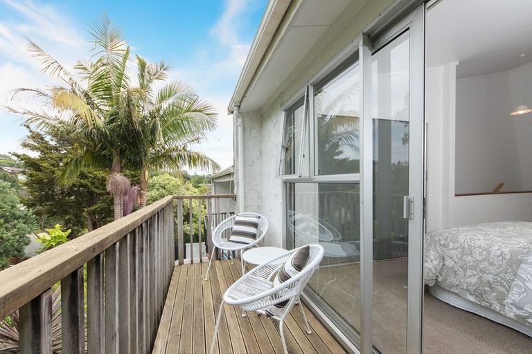 Photo of property in 1/20 Maritime Terrace, Birkenhead, Auckland, 0626