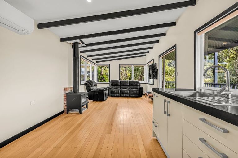 Photo of property in 16 Hakahaka Road, Port Underwood, Picton, 7281