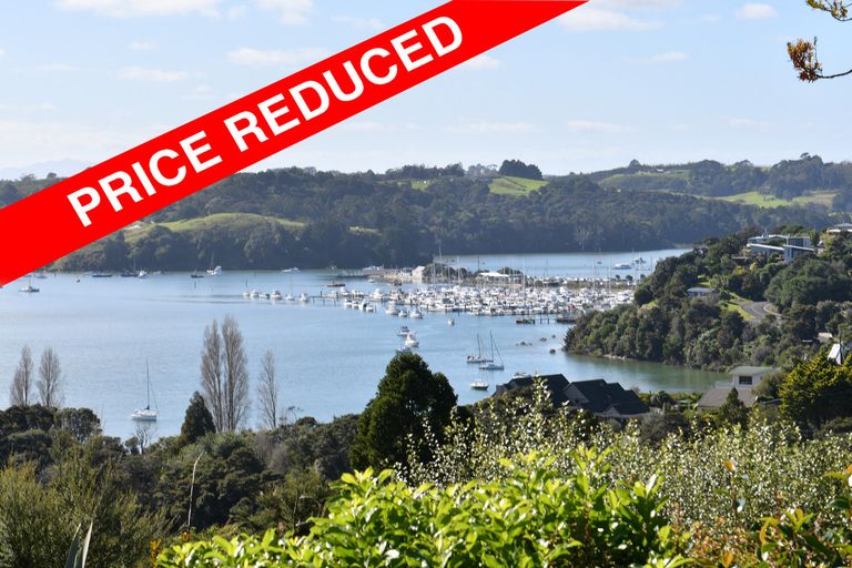 Photo of property in 5 Glance Street, Sandspit, Warkworth, 0982