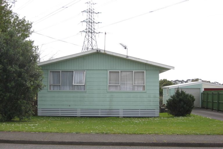 Photo of property in 15 Saxton Road, Upper Vogeltown, New Plymouth, 4310