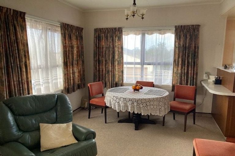 Photo of property in 16 Cameron Road, Te Puke, 3119