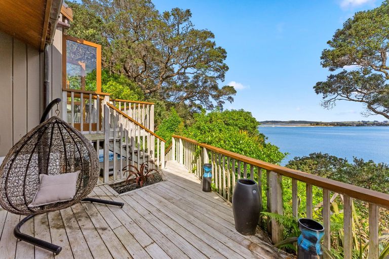 Photo of property in 417 Leigh Road, Whangateau, 0985