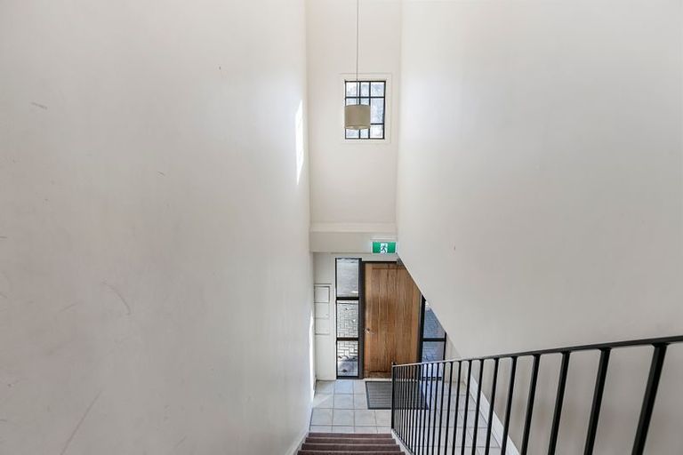 Photo of property in Mendosa Terraces Apartments, 31/9 Ebor Street, Te Aro, Wellington, 6011
