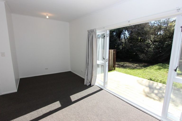 Photo of property in 5 Totara Terrace, Inglewood, 4330