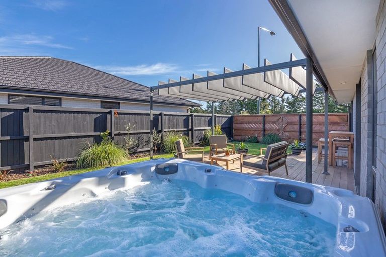 Photo of property in 128 Broadlands Drive, Rolleston, 7615