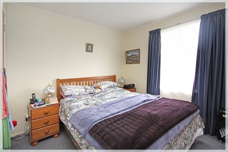 Photo of property in 6a Te Awa Street, Foxton Beach, Foxton, 4815