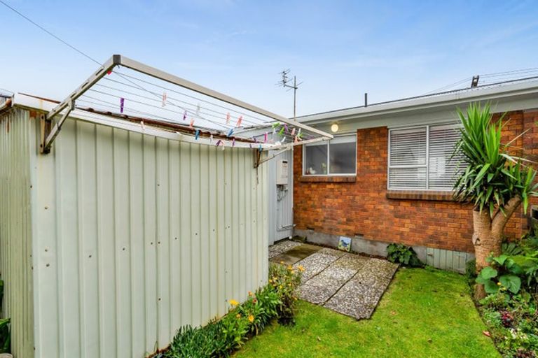 Photo of property in 13 Kowhai Street, Strandon, New Plymouth, 4312
