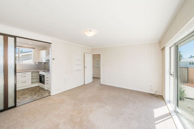 Photo of property in 12a Callender Terrace, Paraparaumu Beach, Paraparaumu, 5032