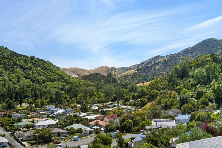 Photo of property in 129 Cleveland Terrace, Maitai, Nelson, 7010