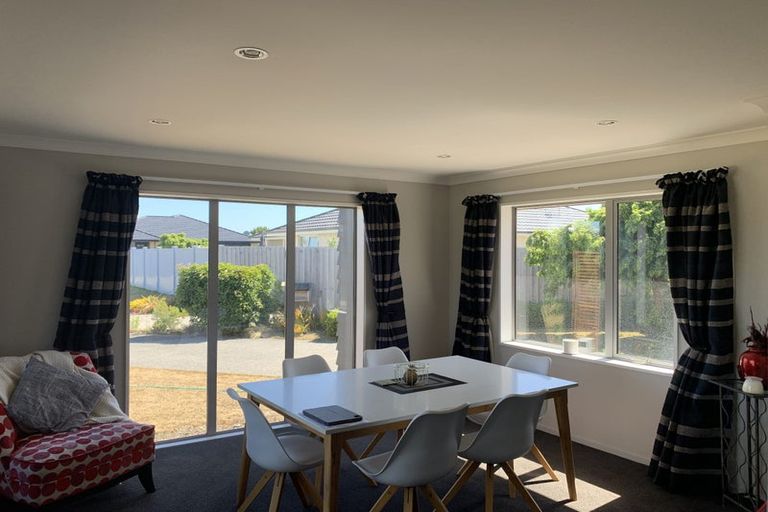 Photo of property in 9 Austen Place, Rolleston, 7614